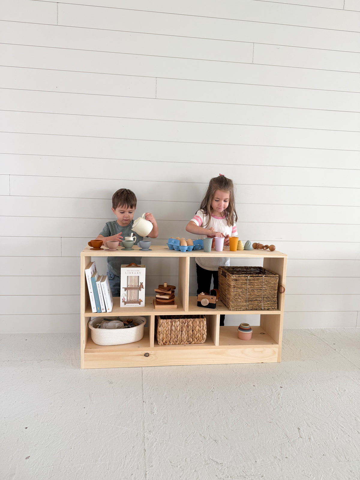 Wooden Toy and Book Organizer Shelf