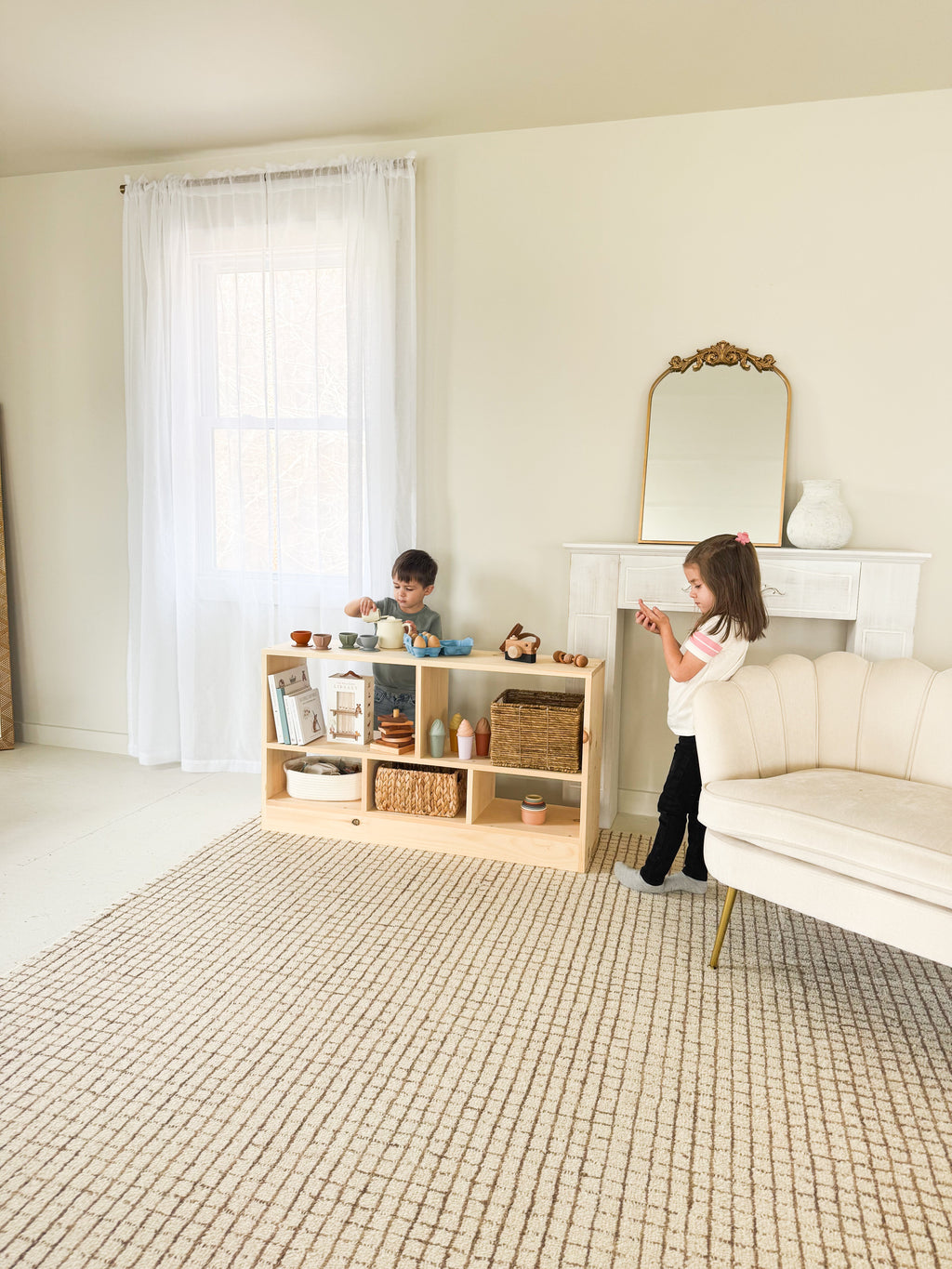 Wooden Toy and Book Organizer Shelf