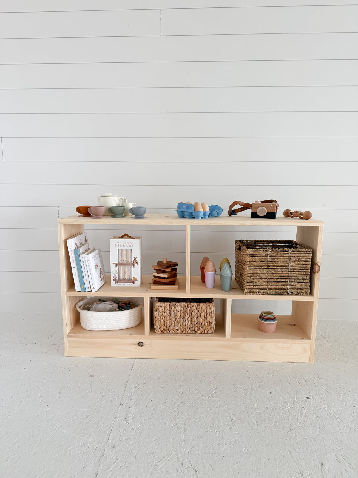 Wooden Toy and Book Organizer Shelf
